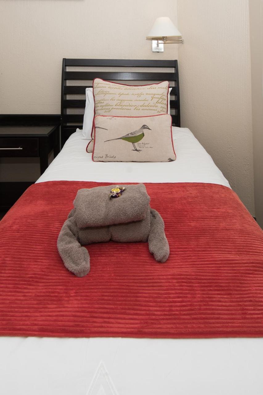 Hotel First Group Qwantani à Harrismith Extérieur photo